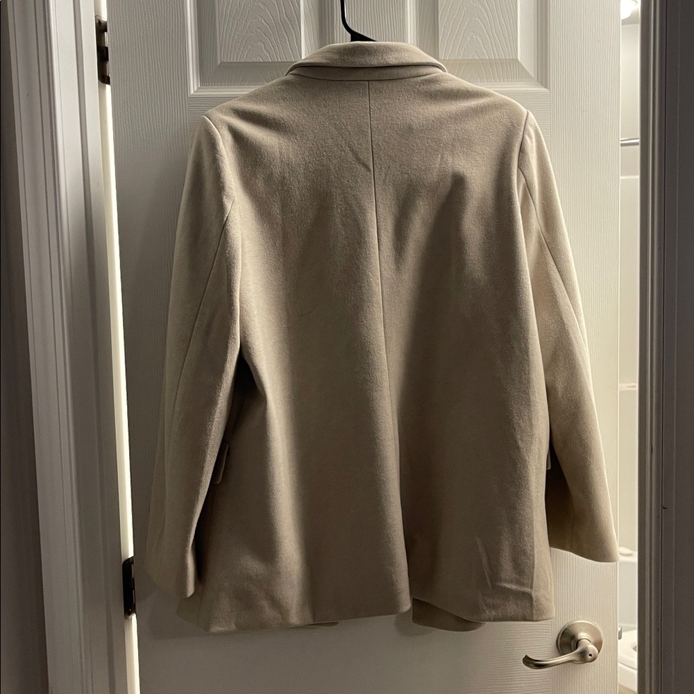 Cream Blazer - Picture 4 of 4